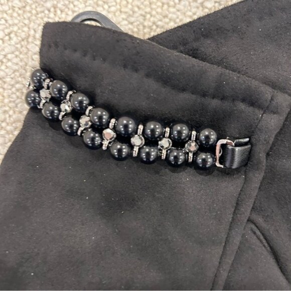 Laura Pearl Embellished Faux Suede Gloves Black - Picture 4 of 6